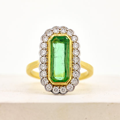 18ct Emerald and Diamond ring