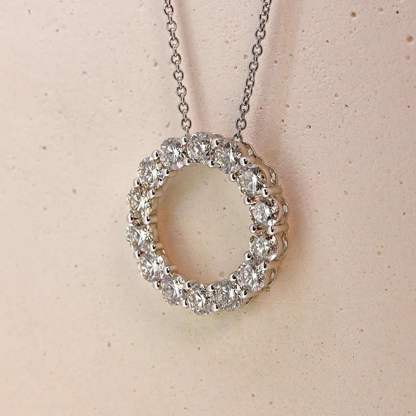 Diamond necklace, diamond circle necklace, white gold and diamond necklace, white gold and diamond circle necklace, 2 carat diamond necklace, 2 carat diamond circle necklace