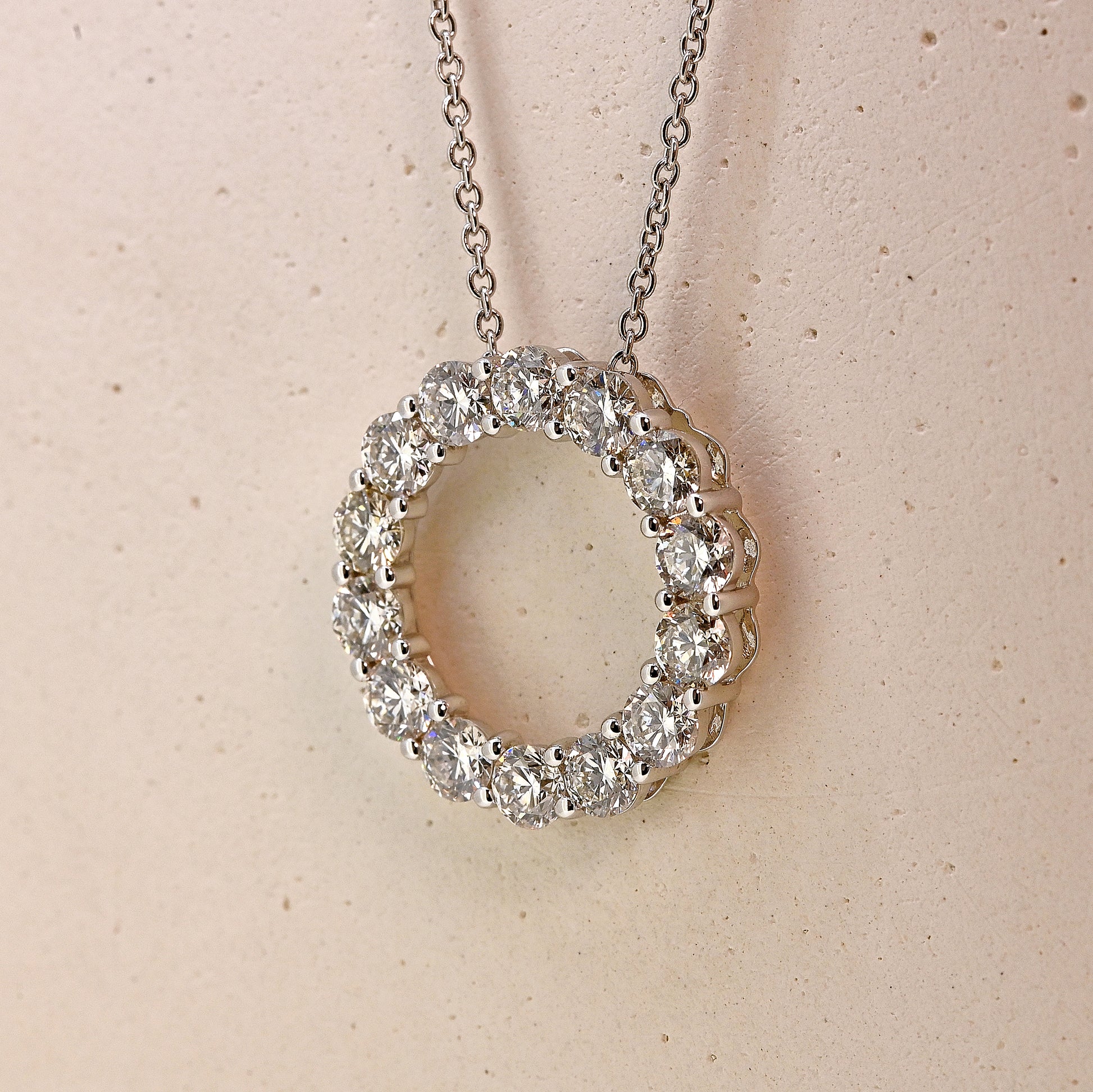 Diamond necklace, diamond circle necklace, white gold and diamond necklace, white gold and diamond circle necklace, 2 carat diamond necklace, 2 carat diamond circle necklace