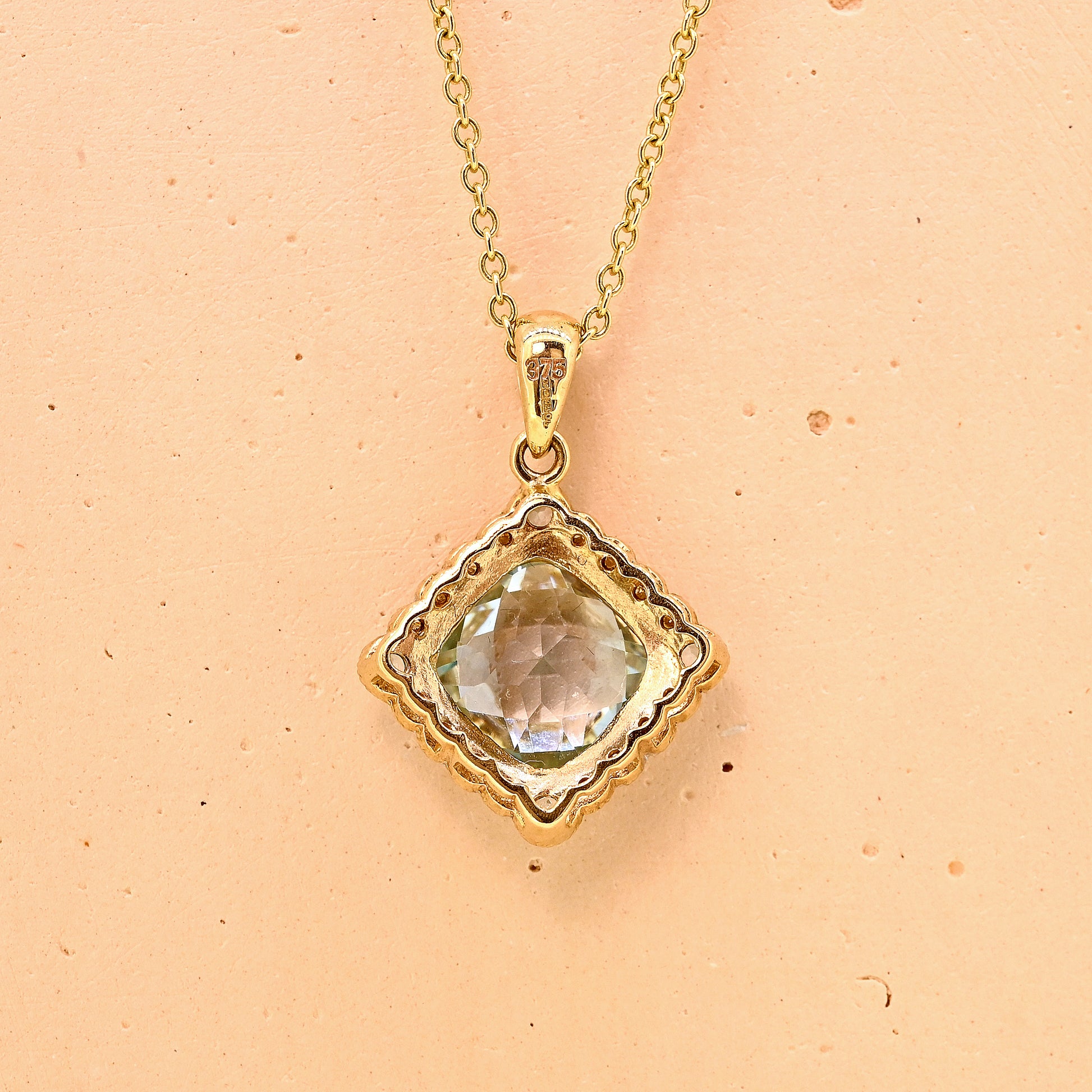 Blue topaz necklace, 9ct blue topaz necklace, yellow gold blue topaz necklace, blue topaz and diamond necklace, 9ct blue topaz and diamond necklace, modern blue topaz necklace