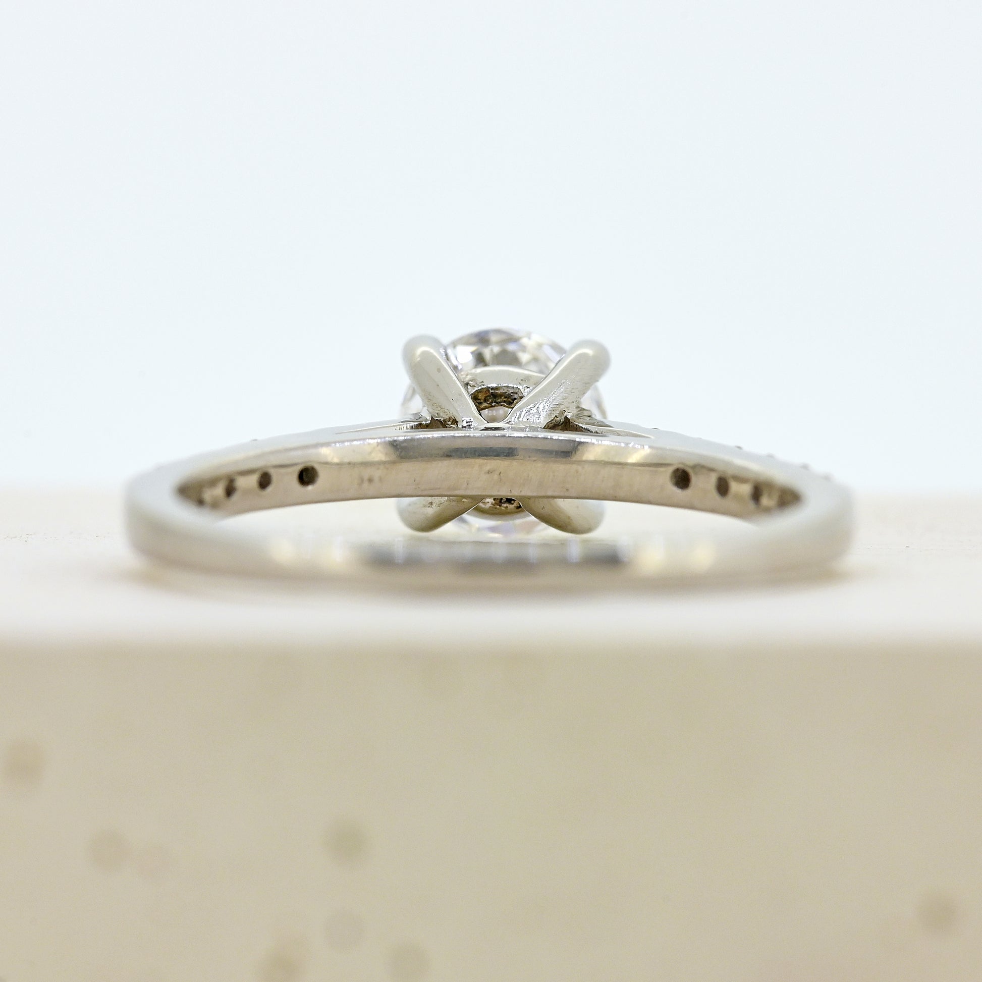 diamond solitaire, platinum and diamond solitaire, certified diamond, diamond set shoulders, simple diamond ring, simple diamond solitaire, colour d diamond
