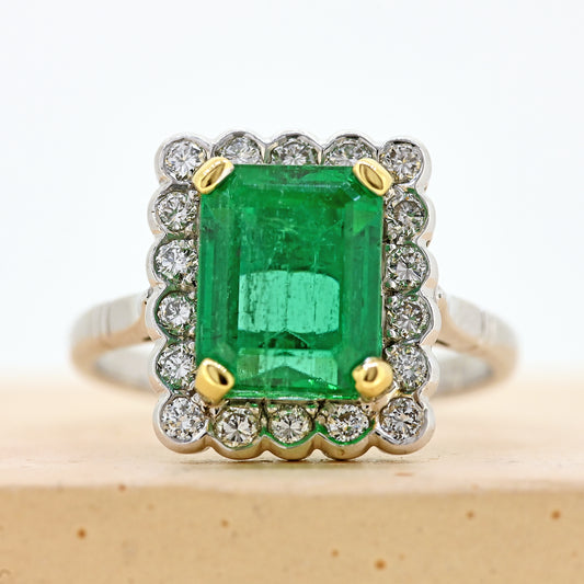 art deco inspired ring, emerald and diamond ring. emerald and diamond art deco ring, vintage rings, vintage ring, vintage emerald ring