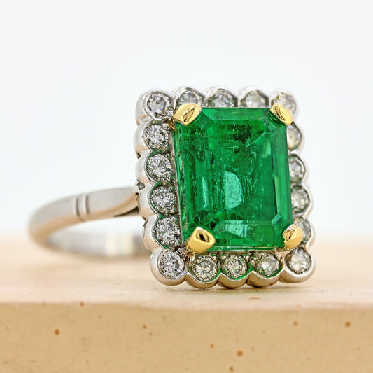art deco inspired ring, emerald and diamond ring. emerald and diamond art deco ring, vintage rings, vintage ring, vintage emerald ring