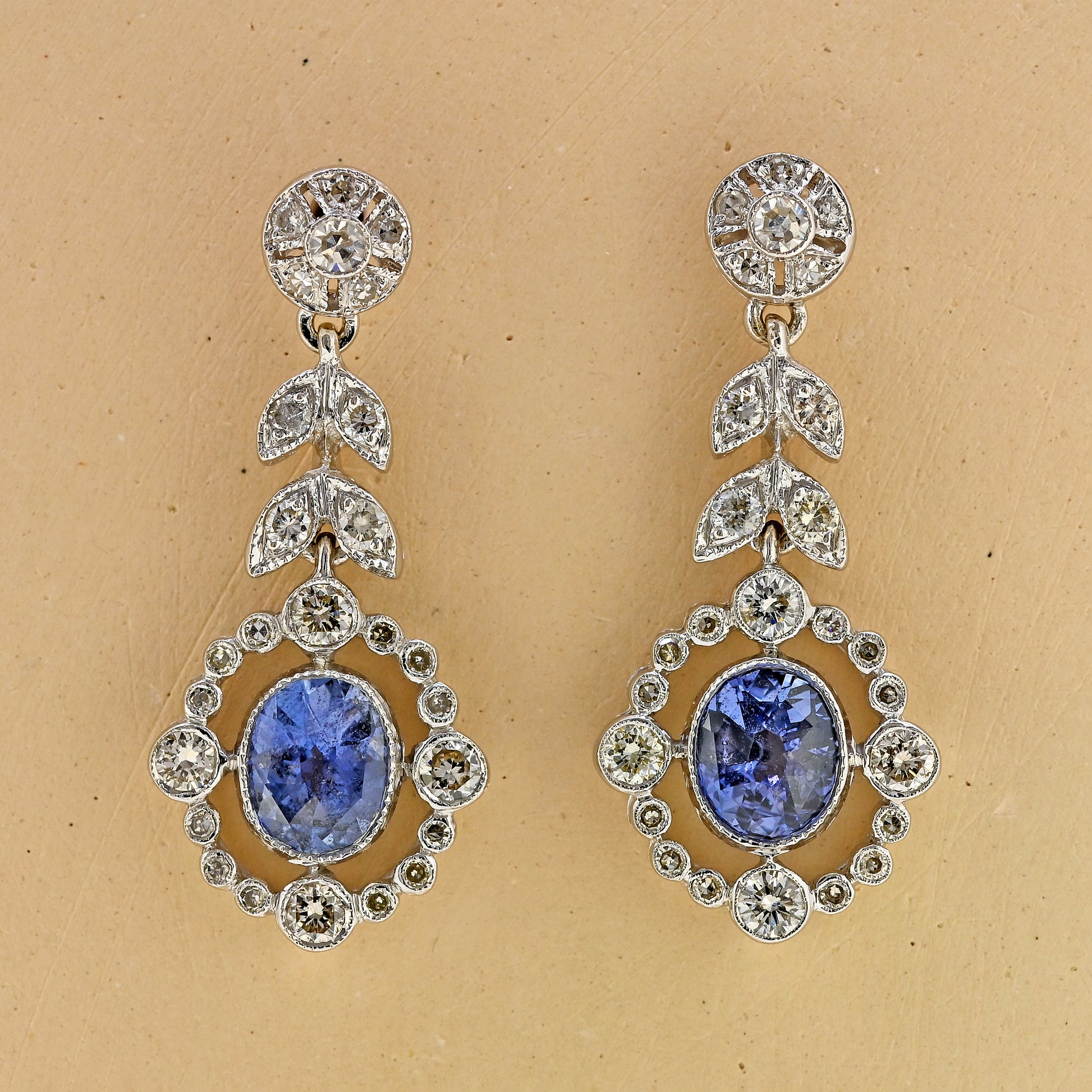 vintage sapphire and diamond earrings, sapphire and diamond earrings, ornate sapphire and diamond earrings, ornate pre owned earrings, second hand jewellery, ornate jewellery