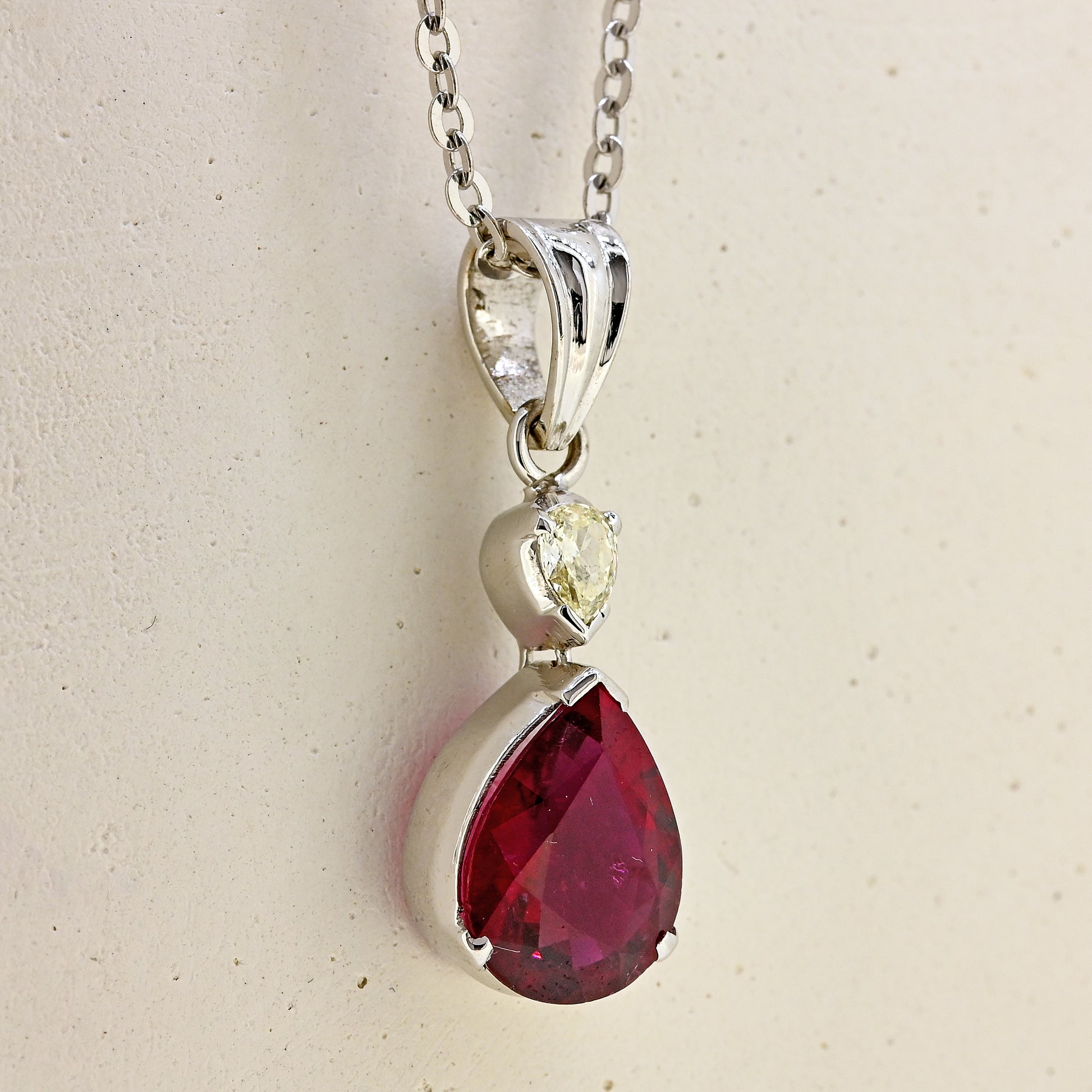 rubillite nacklace, rubillite and diamond necklace, rubillite jewellery near me, rubillite pendant, rubillite necklace, white gold necklace 