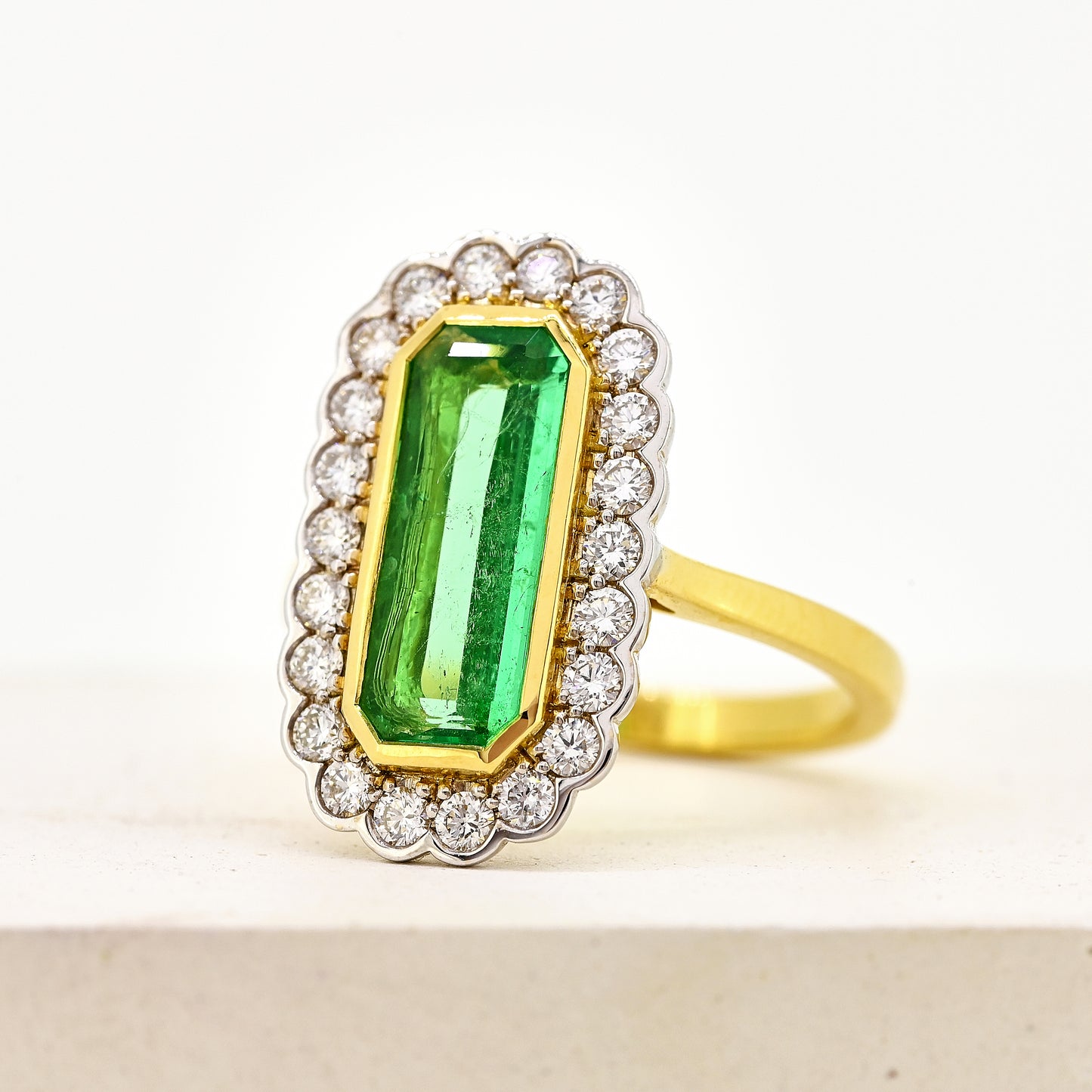 18ct Emerald and Diamond ring